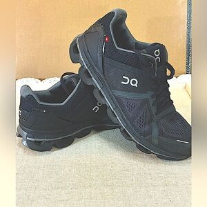 Cloudace Woman’s Running Shoes.Swiss Engineering. Low Top . Woman’s Size 8.5